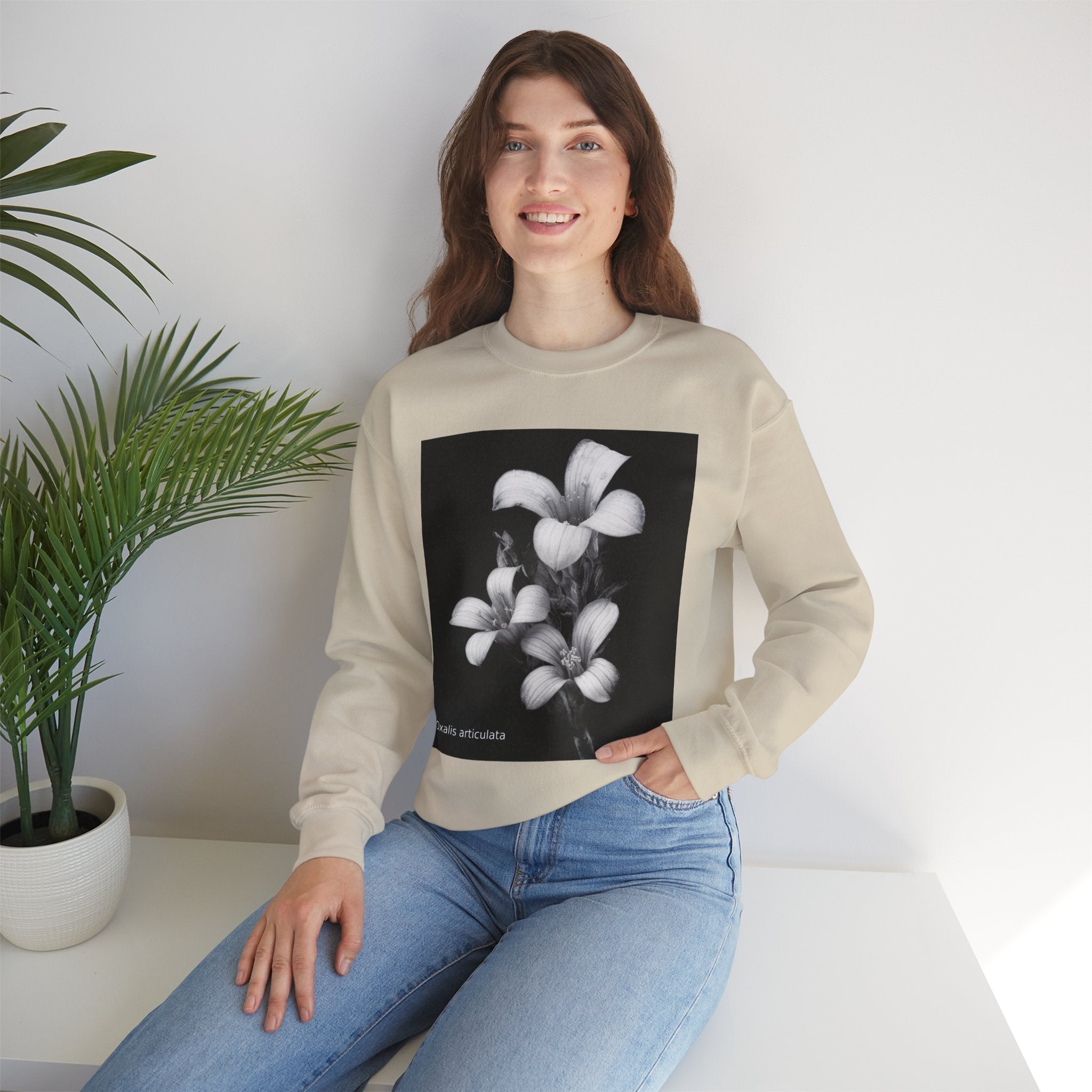 Oxalis — The Survivor Blossom, Strenght in Unity Unisex Heavy Blend™ Crewneck Sweatshirt