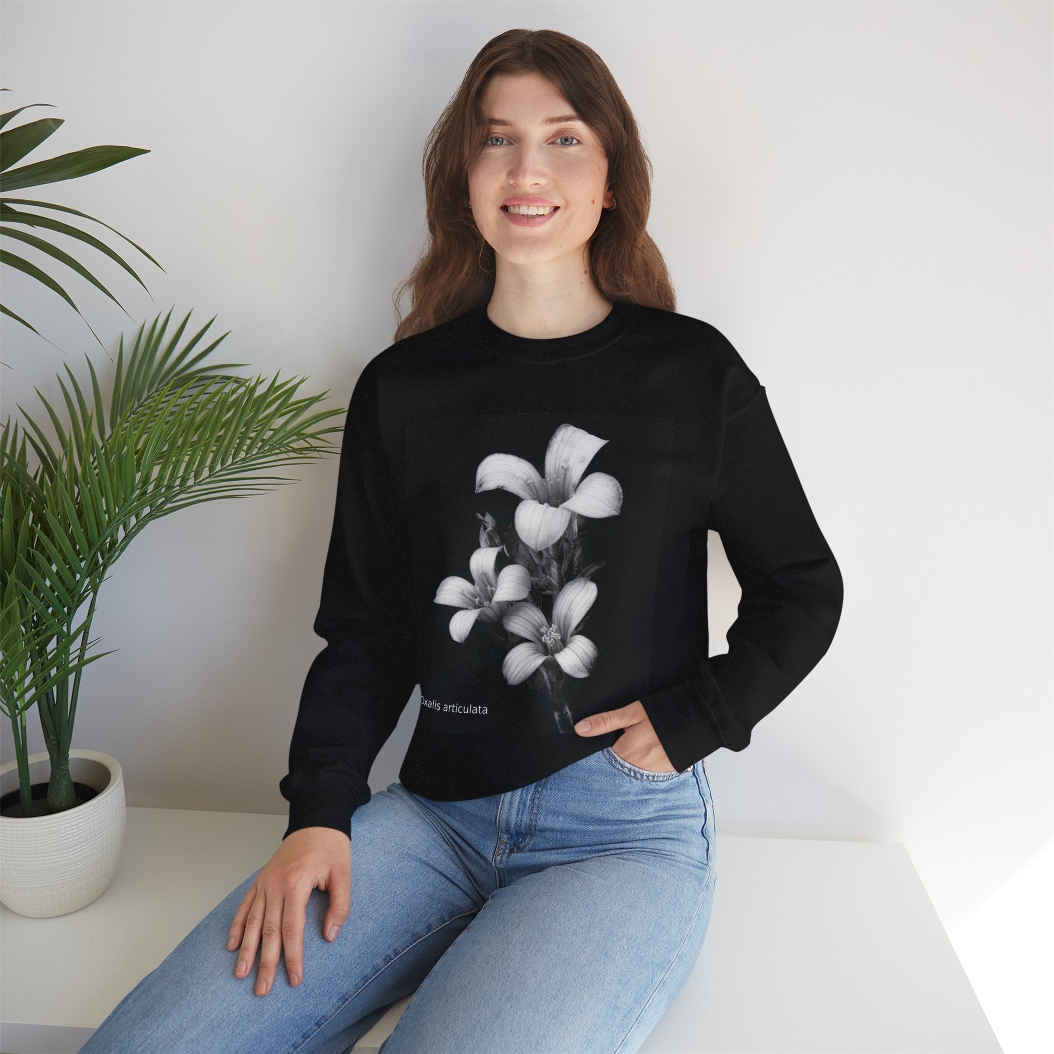 Oxalis — The Survivor Blossom, Strenght in Unity Unisex Heavy Blend™ Crewneck Sweatshirt